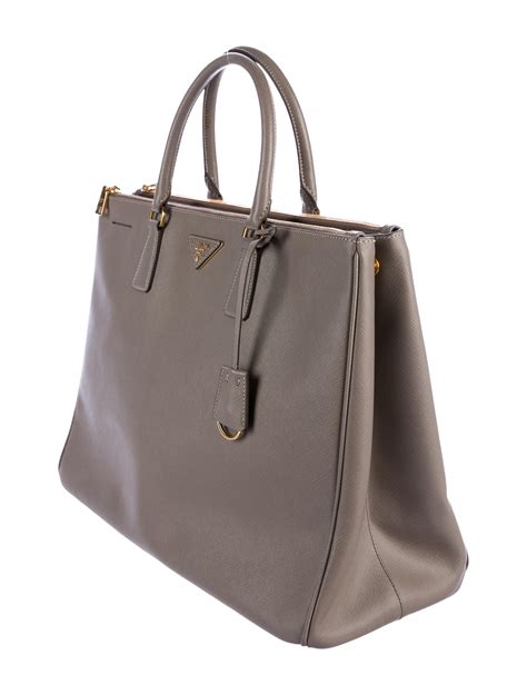 galleria in saffiano prada|prada saffiano lux tote large.